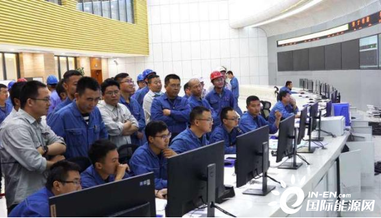 甘肃电投常乐电厂4×1000MW调峰火电项目1号锅炉初次点火成功