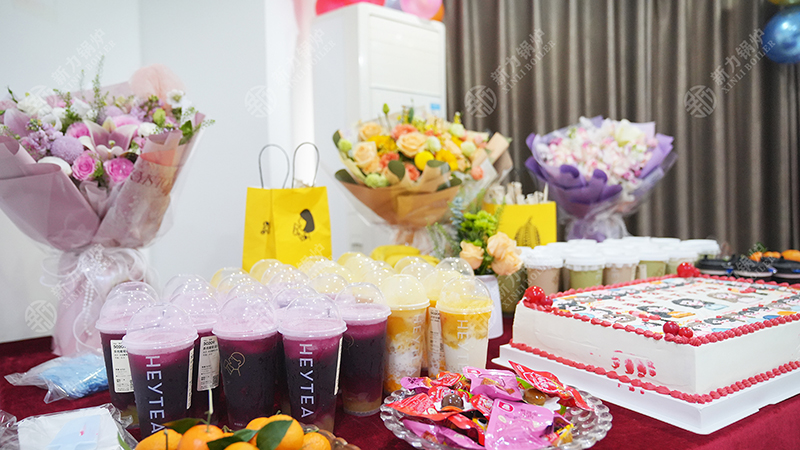 聚力前行，，，，，，，共享庆幸——2121非凡锅炉千万大单庆功分享会圆满进行！